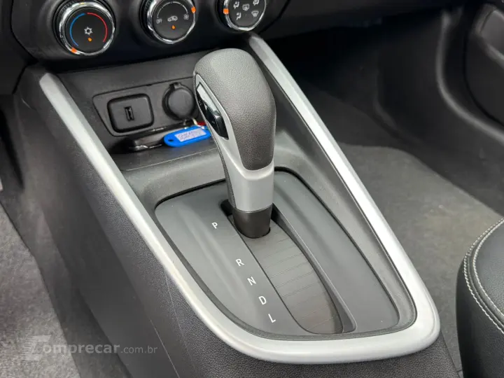 ONIX 1.0 Turbo Plus Premier