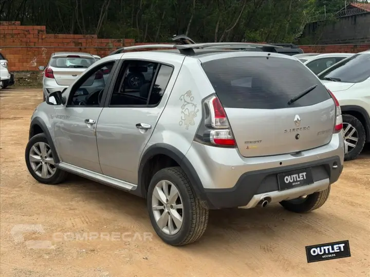 SANDERO 1.6 STEPWAY 16V FLEX 4P AUTOMÁTICO