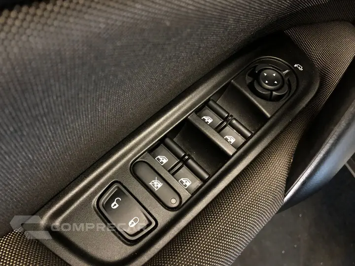 Toro 1.8 16V Evo Flex Freedom At6