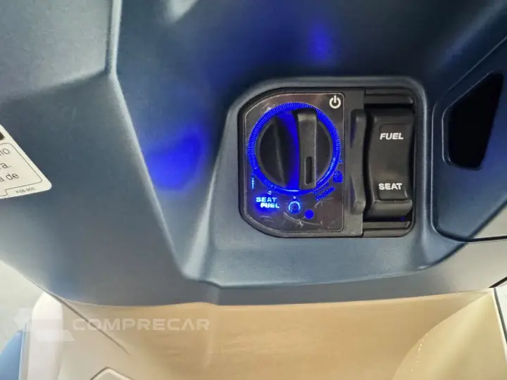 PCX 160 DLX ABS