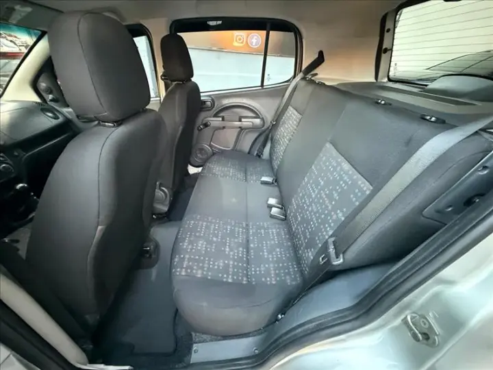 UNO 1.0 EVO Vivace 8V