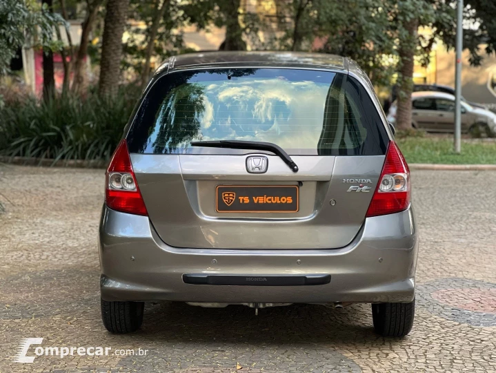 FIT 1.4 LX 8V GASOLINA 4P AUTOMÁTICO