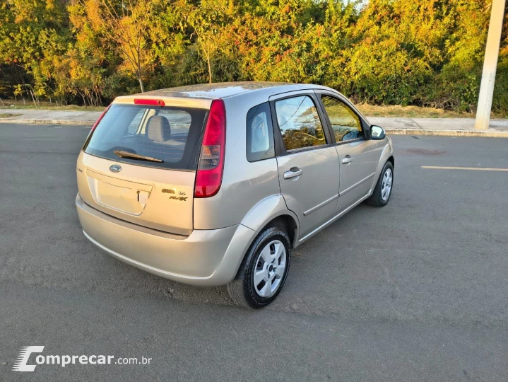 FIESTA 1.6 MPI Class Hatch 8V