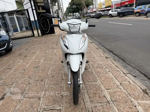 BIZ 110i - Street