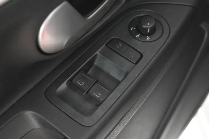 UP 1.0 TSI Move UP 12V