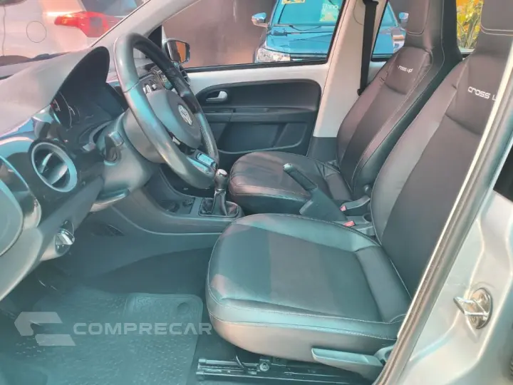 up! cross 1.0 T. Flex 12V 5p