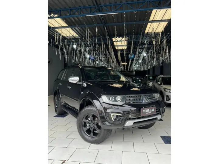 PAJERO DAKAR 3.2 4X4 16V TURBO INTERCOOLER DIESEL 4P AUTOMÁT