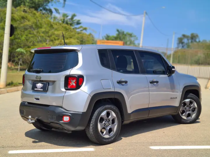 Renegade 1.8 4x2 (Aut) (Flex)