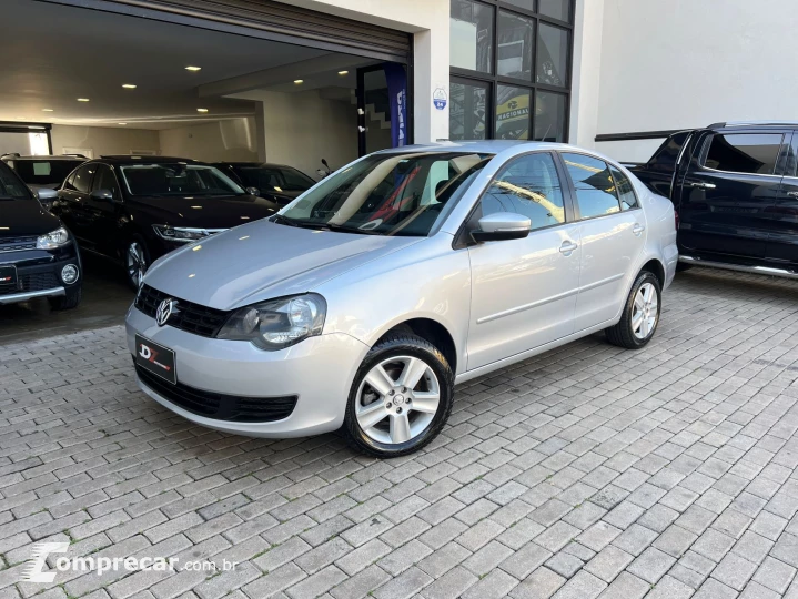 POLO SEDAN 1.6 MI 8V