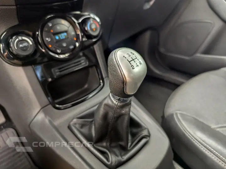 FIESTA 1.6 TITANIUM HATCH 16V FLEX 4P MANUAL