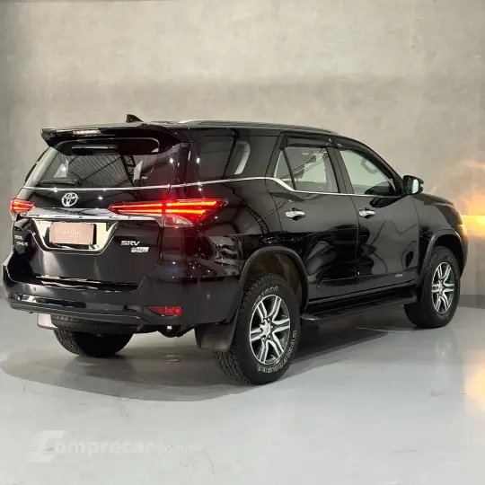 Hilux SW4 SRV 4x2 2.7 Flex 16V Aut.