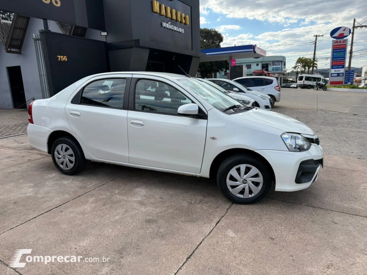 ETIOS 1.5 XS Sedan 16V