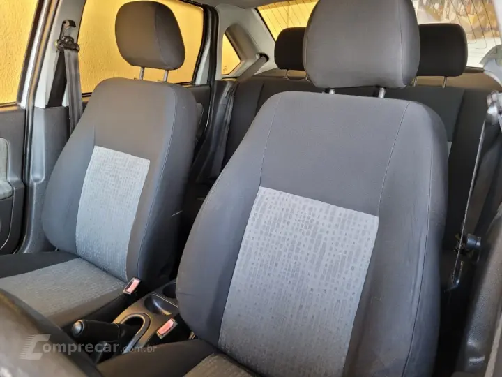 Fiesta Sed. 1.6 8V Flex 4p