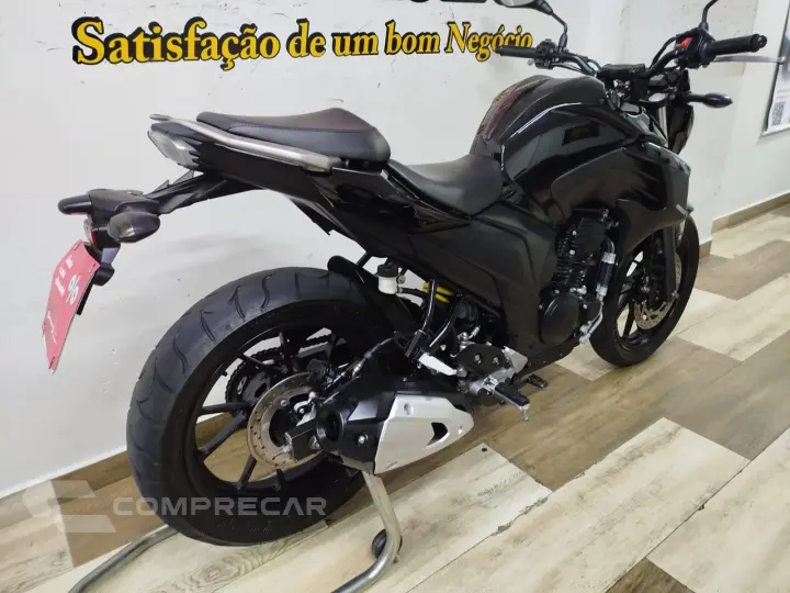 Fazer FZ25