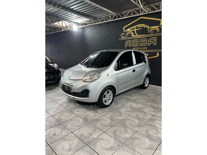 QQ 1.0 MPFI LOOK 12V FLEX 4P MANUAL