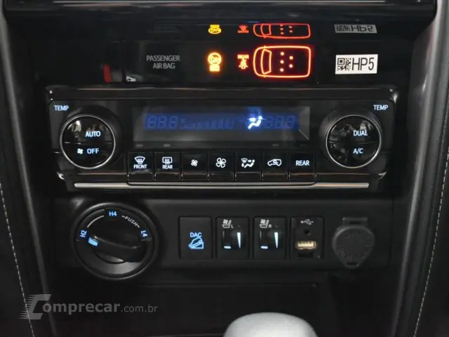 HILUX SW4 - 2.8 D-4D TURBO SRX 4X4 AUTOMÁTICO