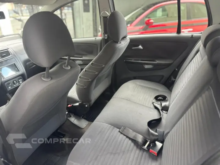CROSSFOX 1.6 MI FLEX 8V 4P MANUAL