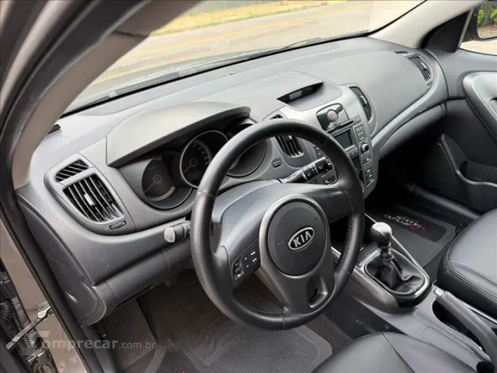 CERATO 1.6 EX3 Sedan 16V