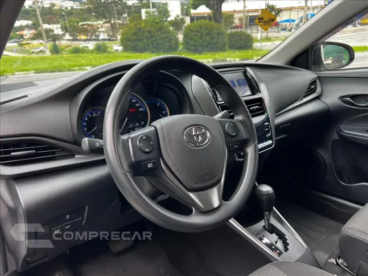 YARIS 1.5 16V Sedan XL