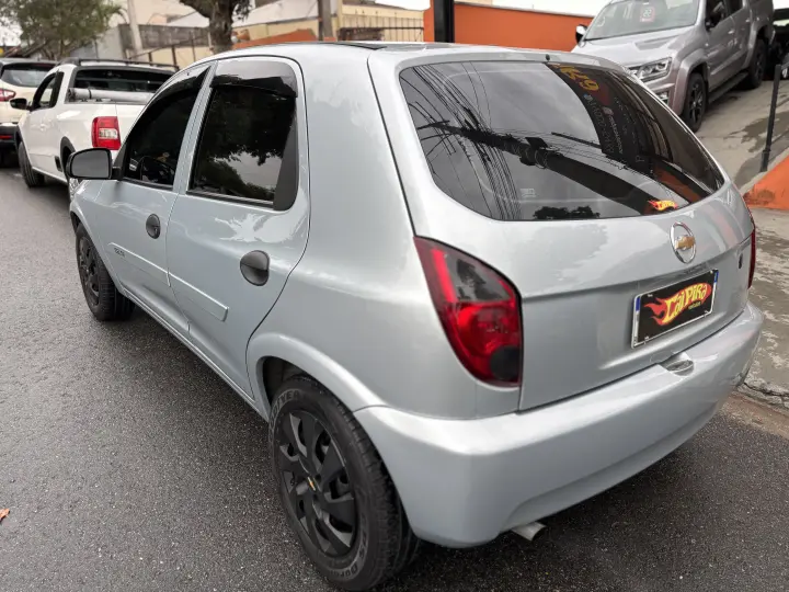 CELTA 1.0 MPFI Life 8V