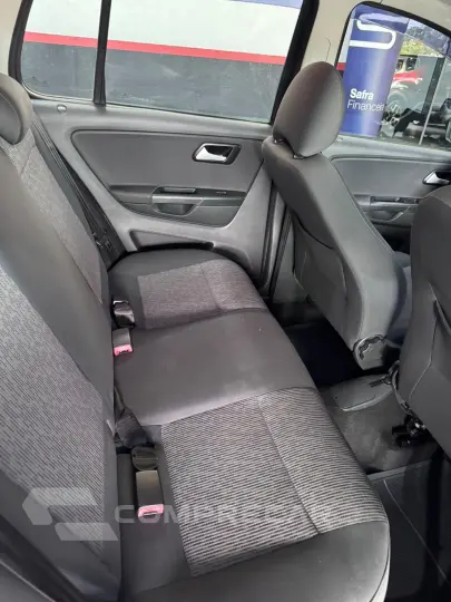 Fox 1.6 MI flex completo