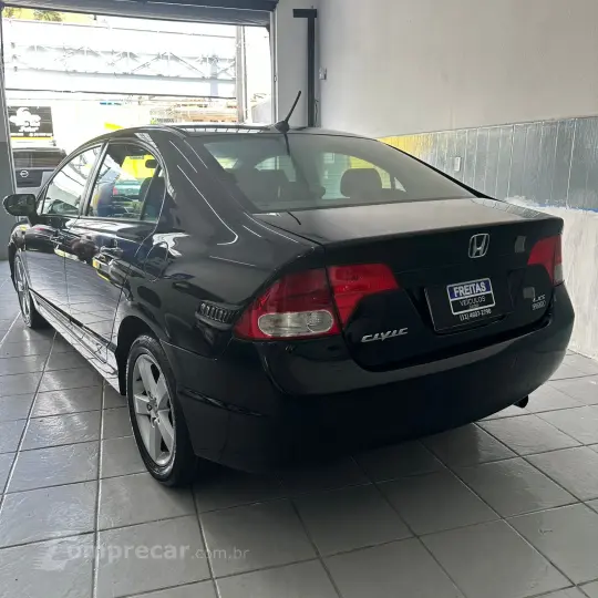 Civic Sedan LXS 1.8/1.8 Flex 16V Aut. 4p