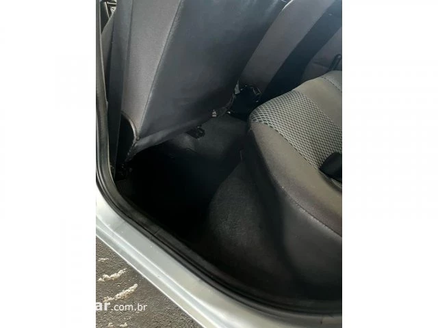 CLASSIC - 1.0 MPFI LS 8V 4P MANUAL