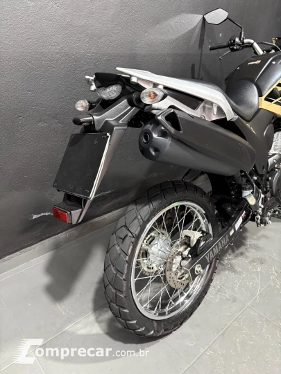 LANDER 250 ABS