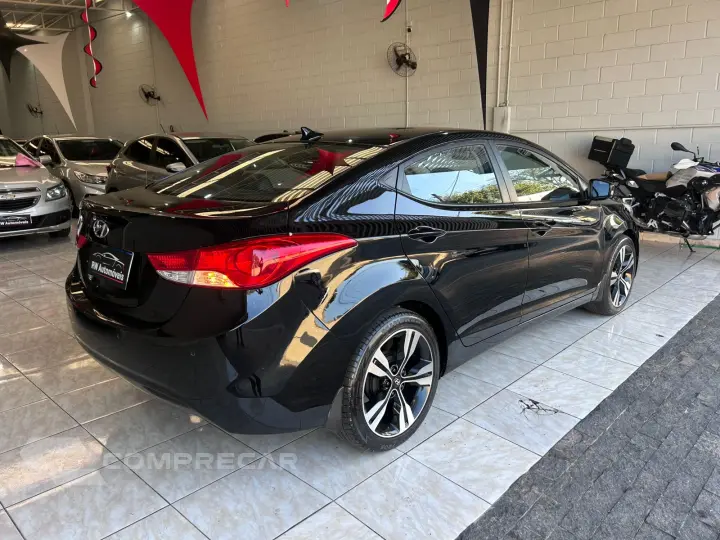 ELANTRA 2.0 16V