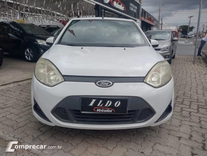 FIESTA 1.6 Rocam SE Sedan 8V