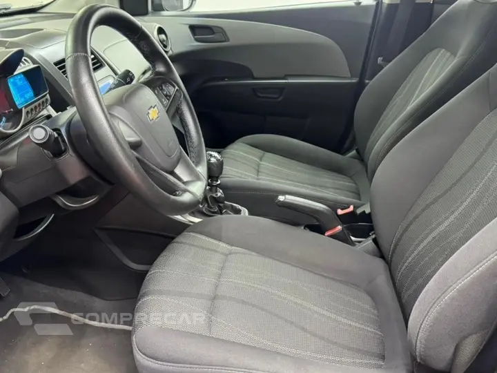 SONIC 1.6 LT 16V FLEX 4P MANUAL