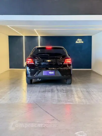 ONIX HATCH LT 1.0 8V FlexPower 5p Mec.