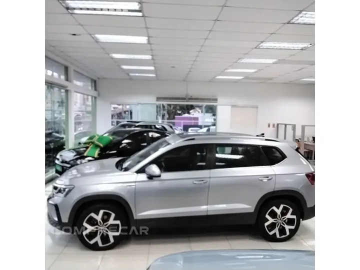 TAOS 1.4 250 TSI TOTAL FLEX HIGHLINE AUTOMÁTICO