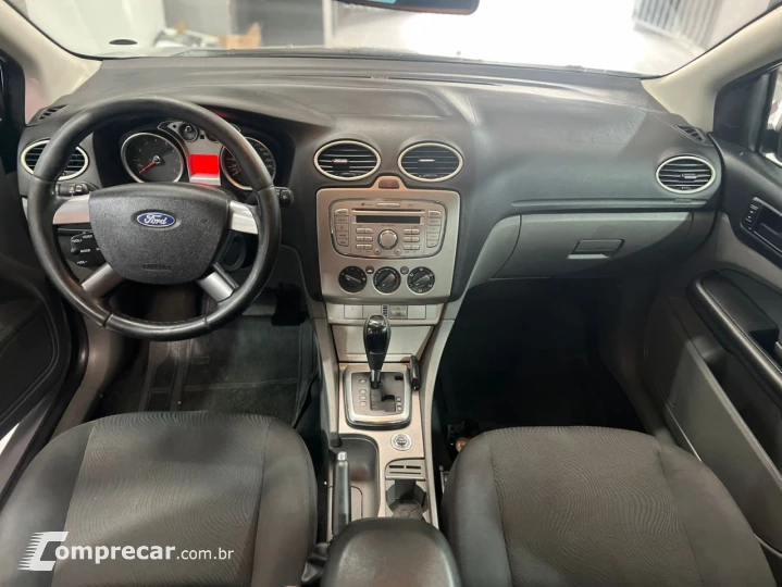 Focus Sedan 2.0 16V 4P GLX FLEX AUTOMÁTICO