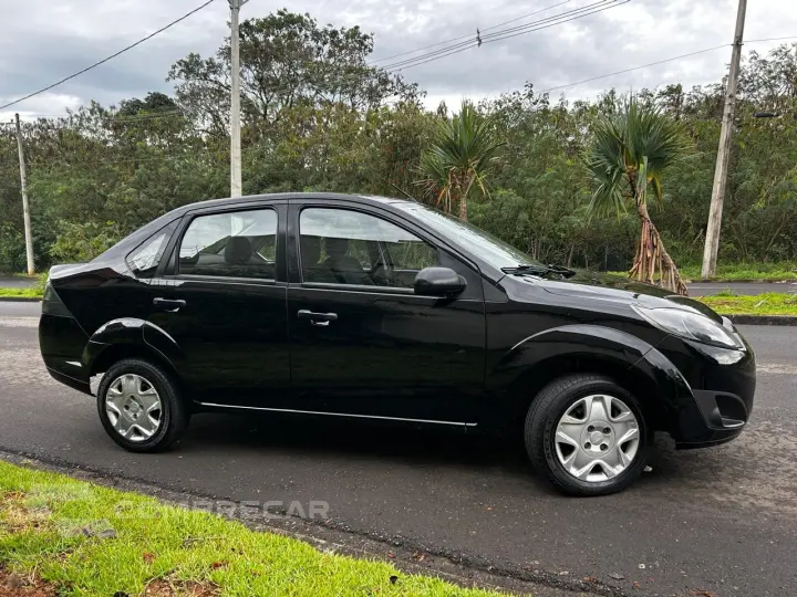 FIESTA 1.0 Rocam SE Plus Sedan 8V