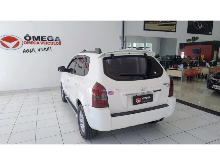 TUCSON 2.0 MPFI GLS 16V 143CV 2WD FLEX 4P AUTOMÁTICO