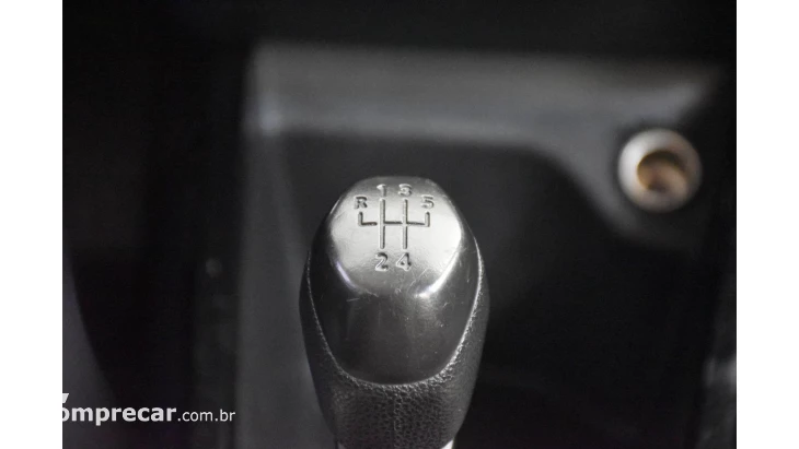 KWID - 1.0 12V SCE INTENSE MANUAL