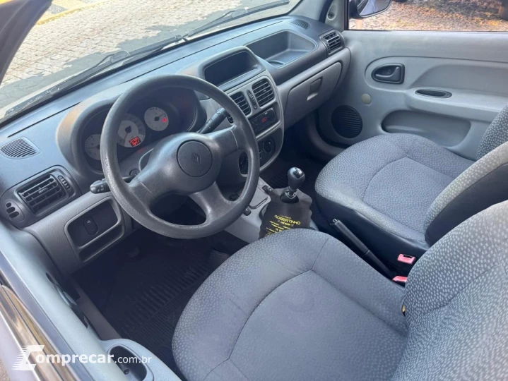 Clio Authentique 1.0 8V 3p