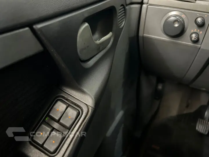 MERIVA 1.8 MPFI MAXX 8V FLEX 4P MANUAL