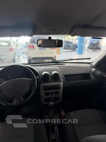 LOGAN 1.0 12V SCE Expression