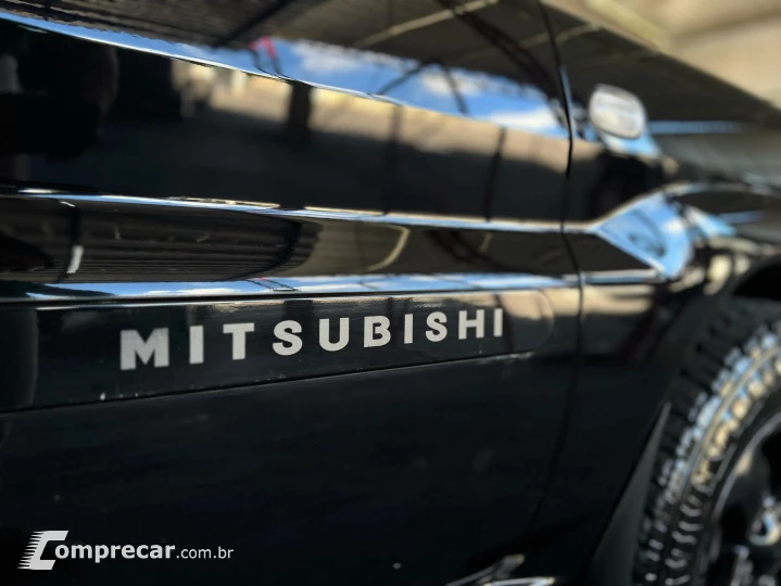 PAJERO TR4 2.0 4X4 16V 140CV FLEX 4P AUTOMÁTICO
