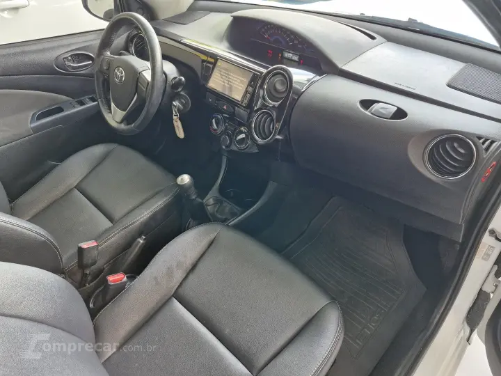 ETIOS 1.5 XLS SEDAN 16V FLEX 4P MANUAL