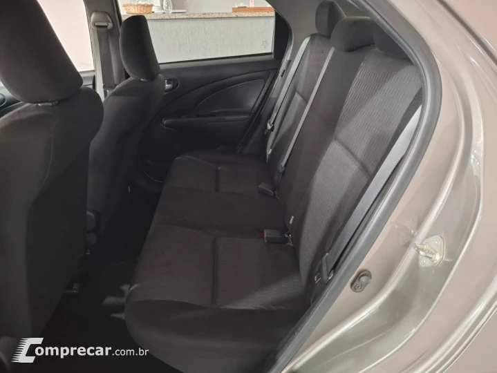 ETIOS 1.5 X Sedan 16V