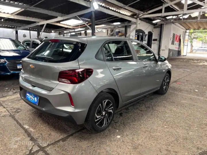 ONIX HATCH LT 1.0 12V FLEX 5P MEC