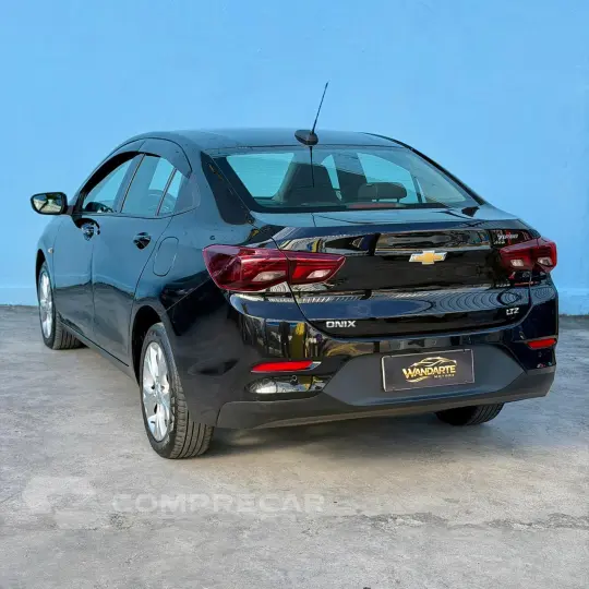 ONIX SEDAN Plus LTZ 1.0 12V TB Flex Automatico