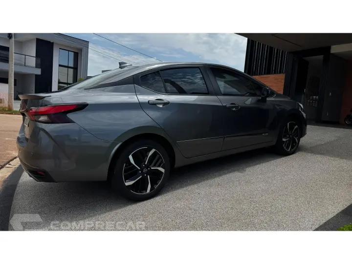 VERSA 1.6 16V FLEX EXCLUSIVE XTRONIC