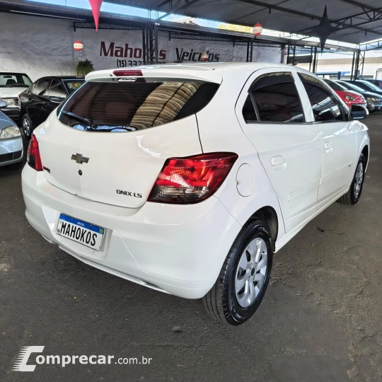 ONIX HATCH LS 1.0 8V FlexPower 5p Mec.