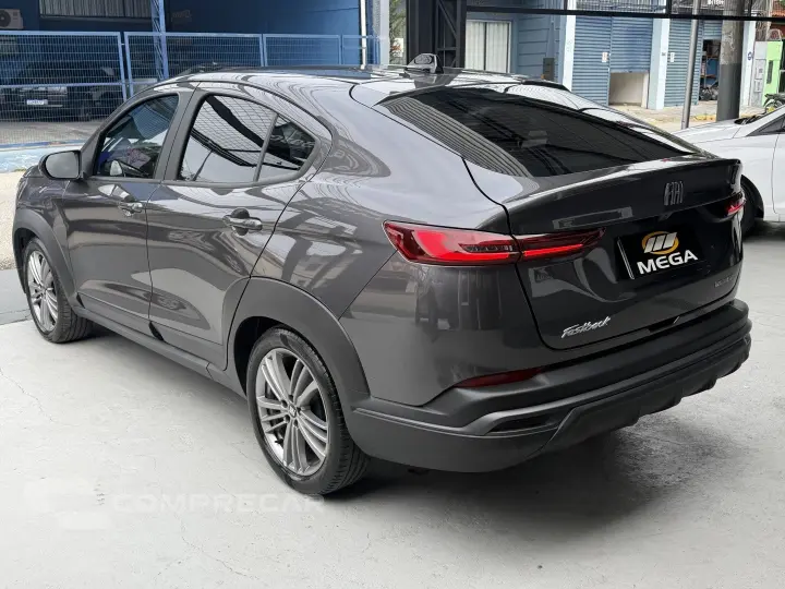 FASTBACK 1.0 TURBO 200 FLEX CVT