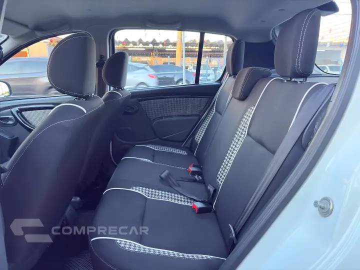 SANDERO 1.6 STEPWAY 16V FLEX 4P AUTOMÁTICO
