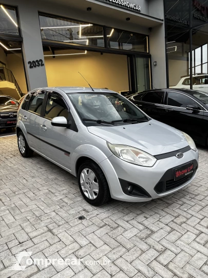 FIESTA 1.6 MPI Class Hatch 8V